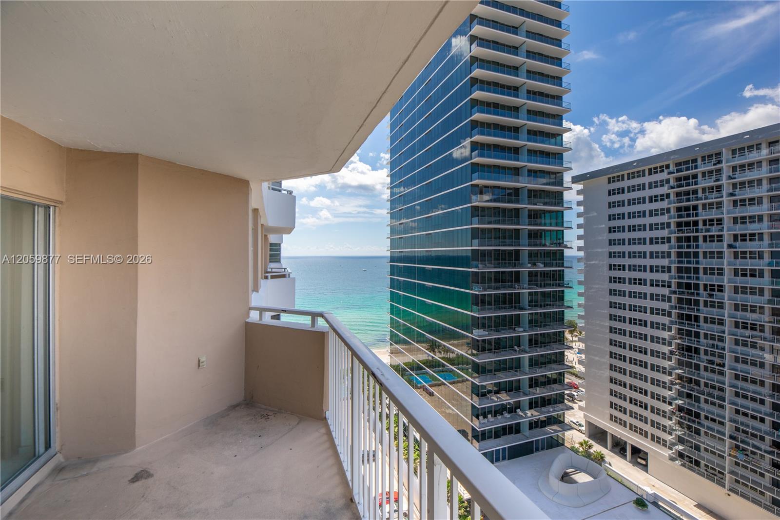 16A 1 / 2 870 sq. ft. $ 2026-07-25 0 Photo