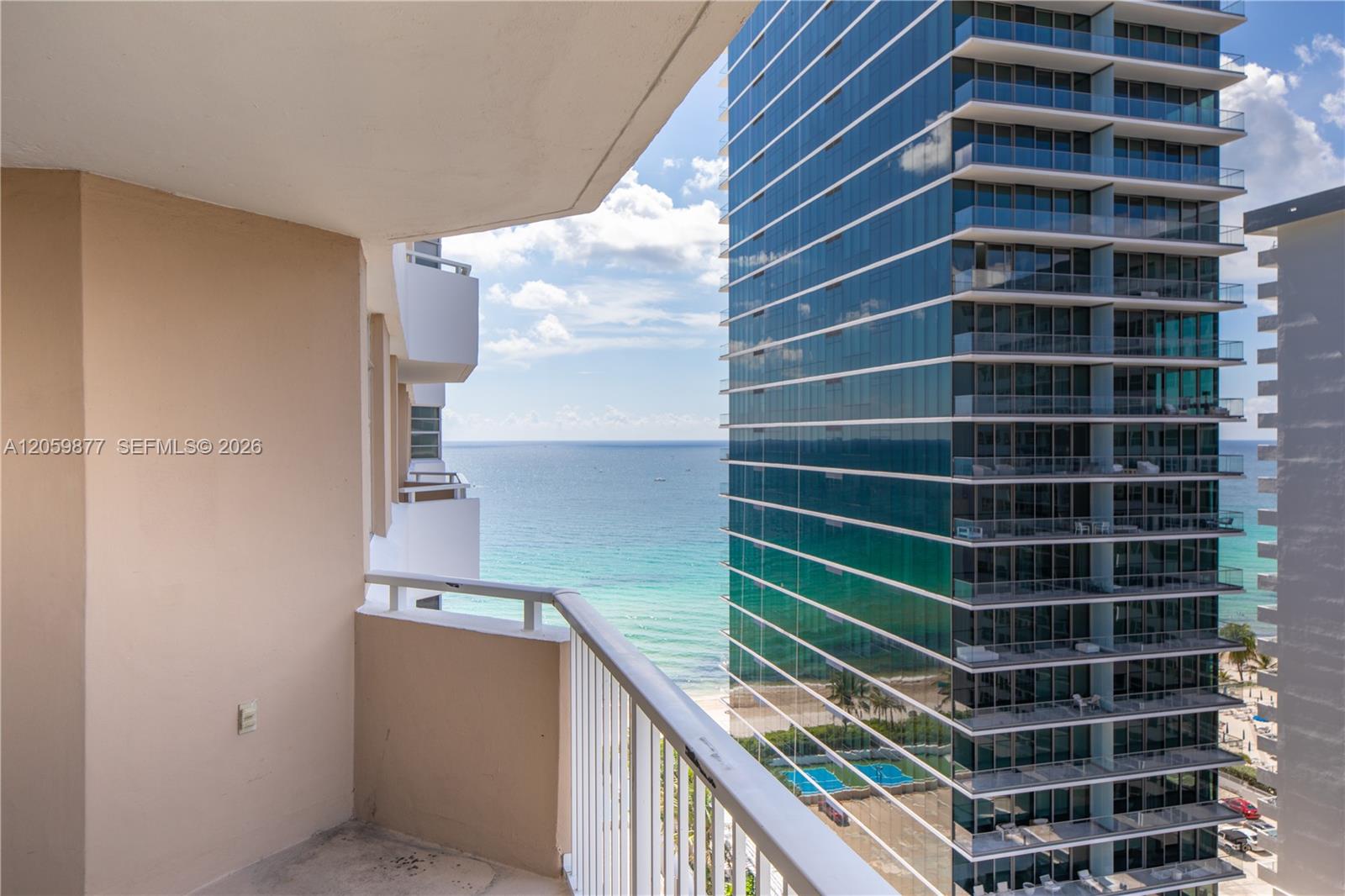 16A 1 / 2 870 sq. ft. $ 2026-07-25 0 Photo