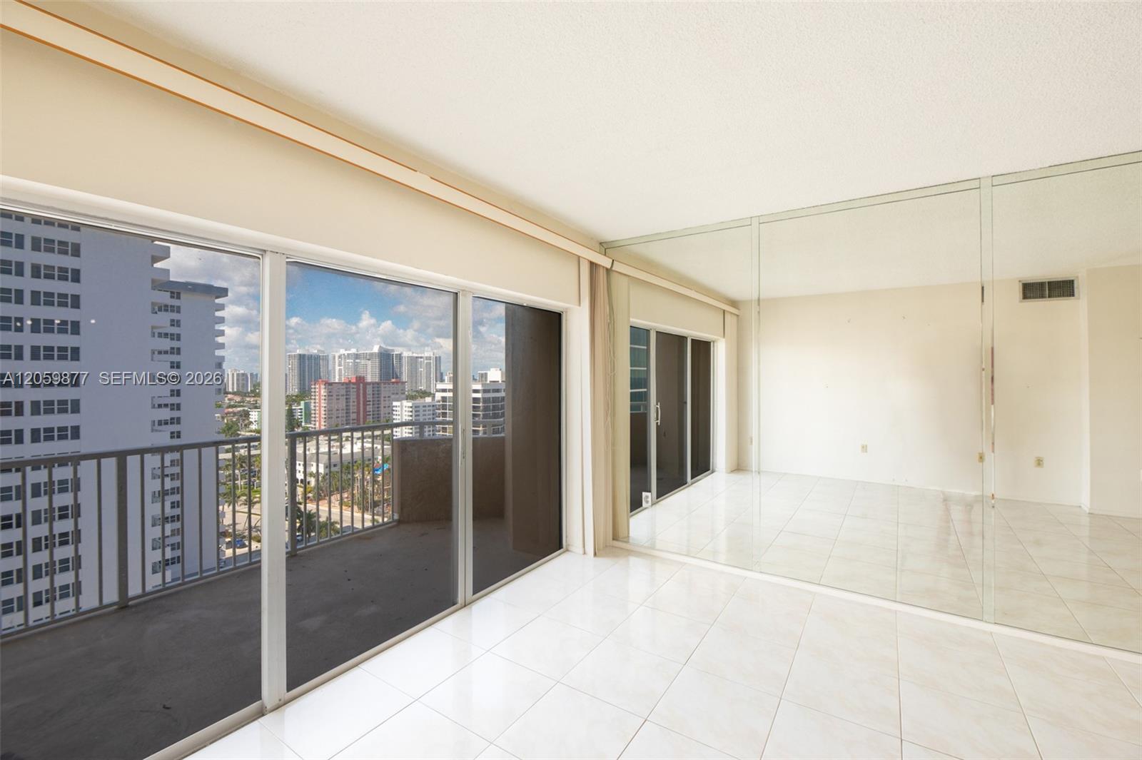 See details 16A 1 / 2 870 sq. ft. $ 2026-07-25 0 Photo