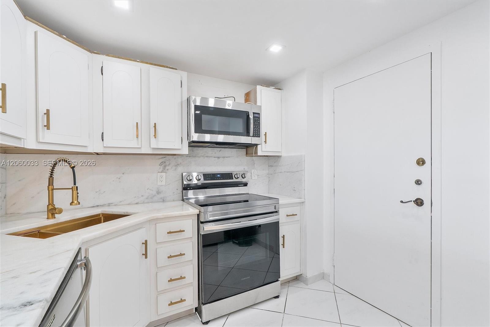 Photo of 1865 Ocean Dr  #11J, Hallandale Beach, Florida, 33009 - 