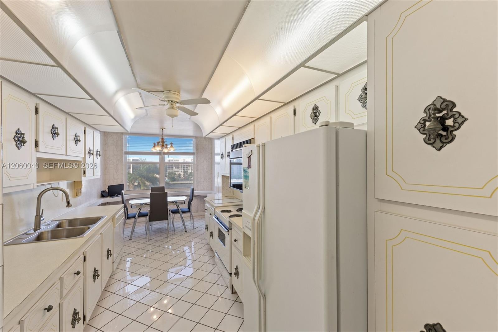 Photo of 2751 Ocean Dr  #501N, Hollywood, Florida, 33019 - 