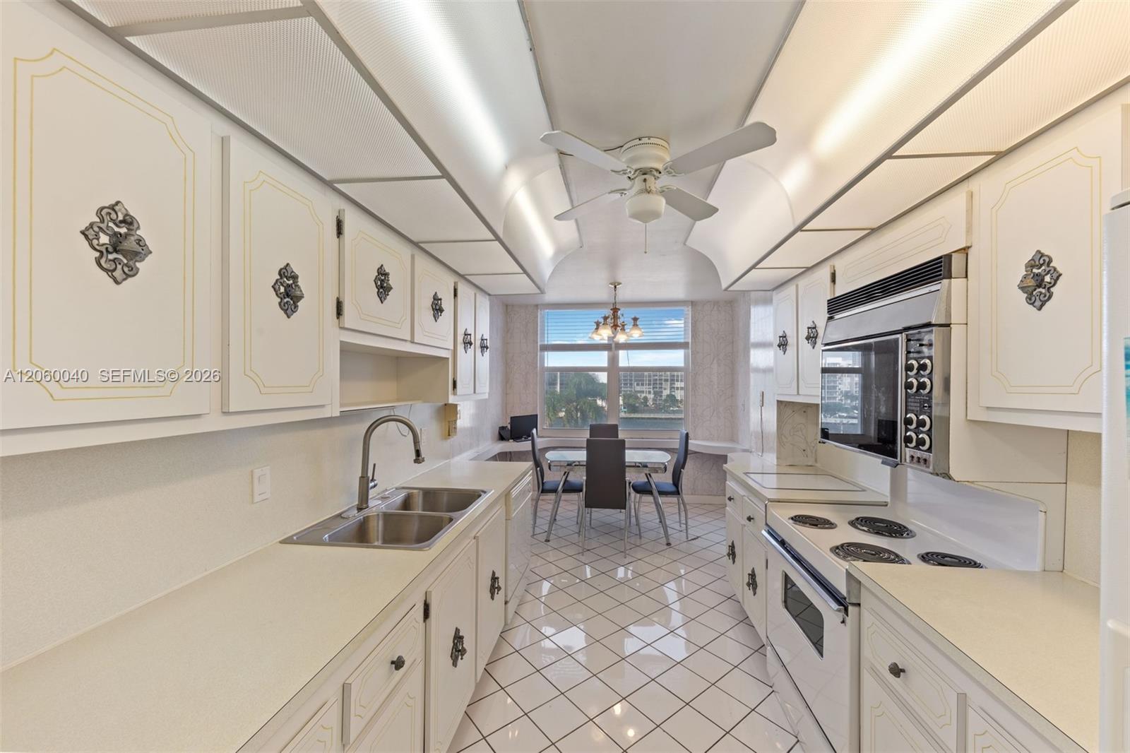 Photo of 2751 Ocean Dr  #501N, Hollywood, Florida, 33019 - 