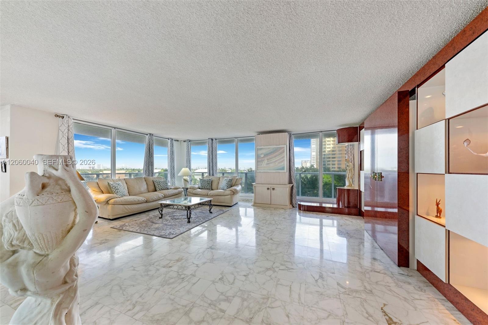 Photo of 2751 Ocean Dr  #501N, Hollywood, Florida, 33019 - 
