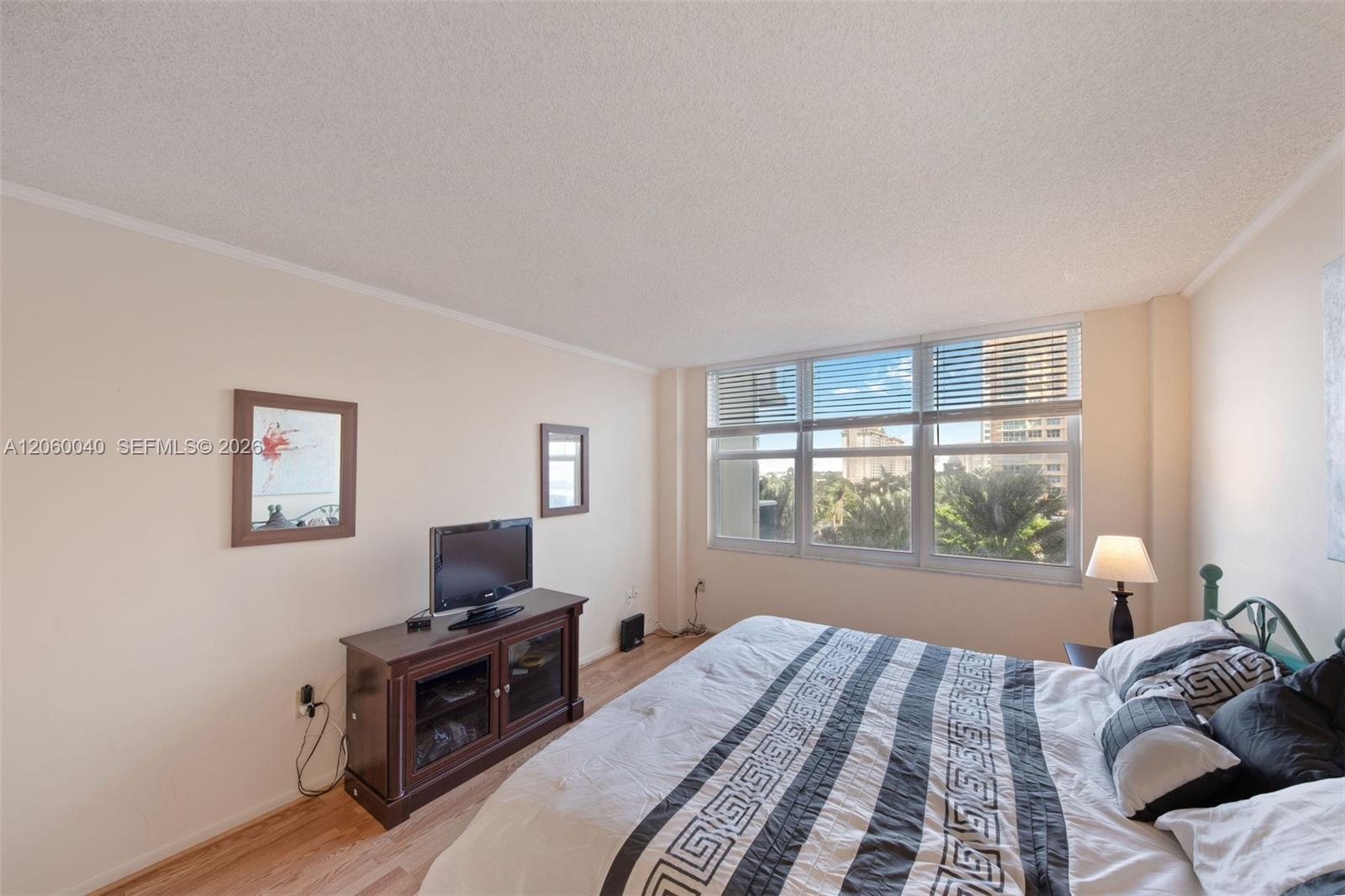 Photo of 2751 Ocean Dr  #501N, Hollywood, Florida, 33019 - 