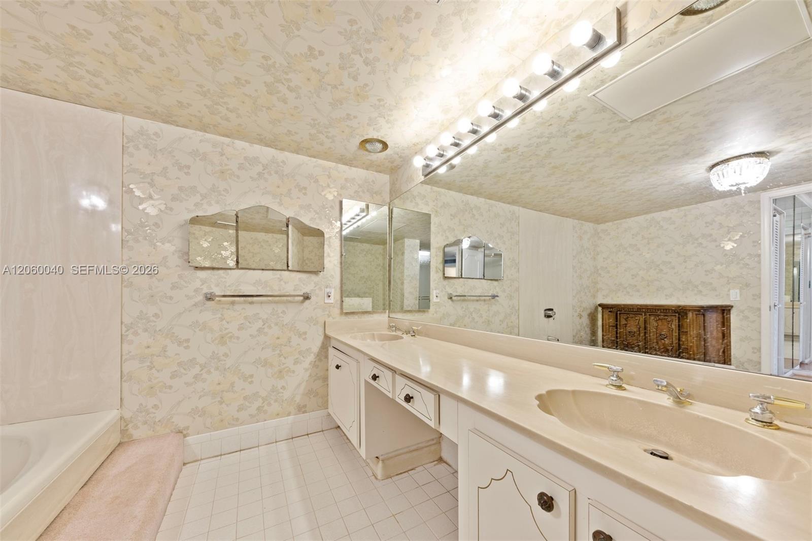 Photo of 2751 Ocean Dr  #501N, Hollywood, Florida, 33019 - 