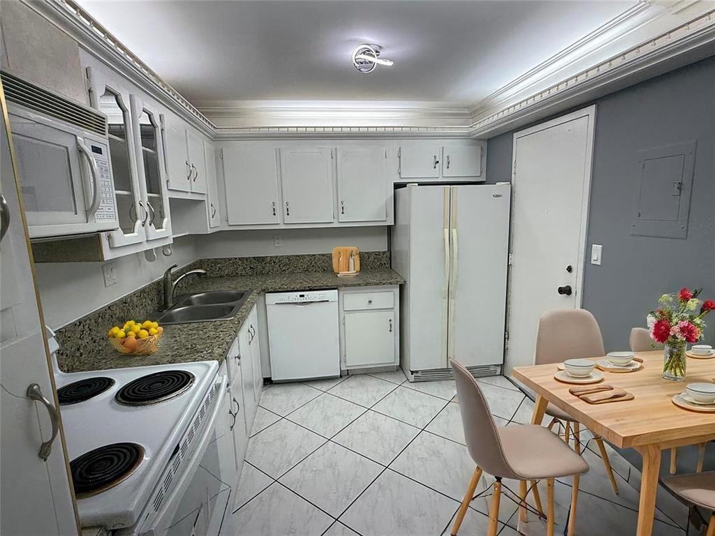 Photo of 1833 OCEAN  #808, Hallandale Beach, Florida, 33009 - 5