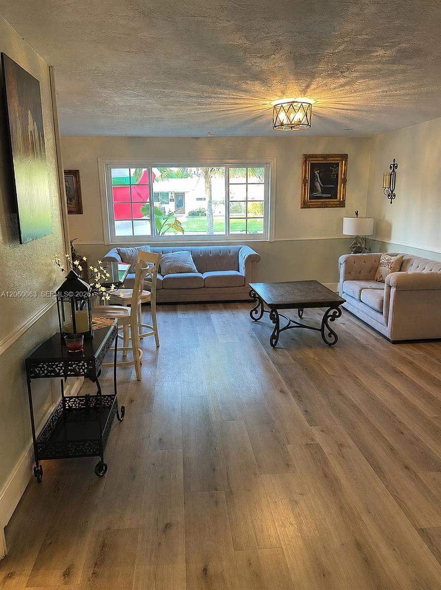 8950 3 / 2 2490 sq. ft. $ 2026-07-26 0 Photo