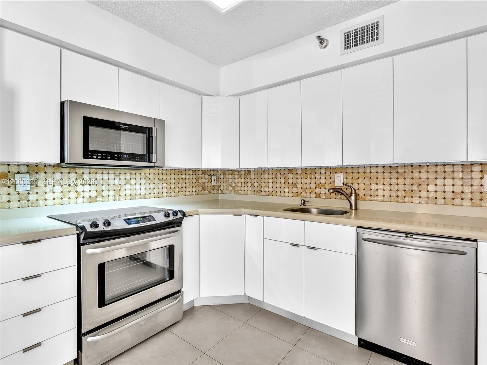 Photo of 3530 Mystic Pointe Dr  #1004, Aventura, Florida, 33180 - 