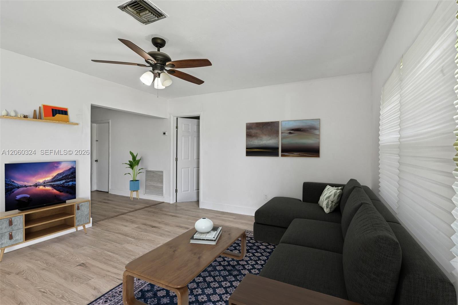   /  1890 sq. ft. $ 2026-07-27 0 foto