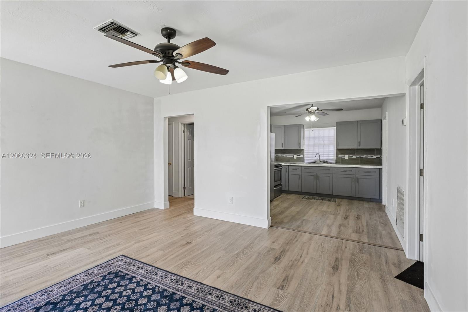  /  1890 sq. ft. $ 2026-07-27 0 foto