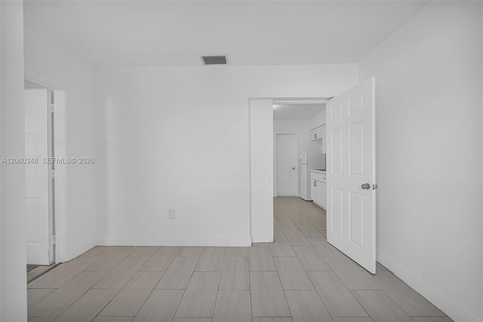   /  2124 sq. ft. $ 2026-07-27 0 foto