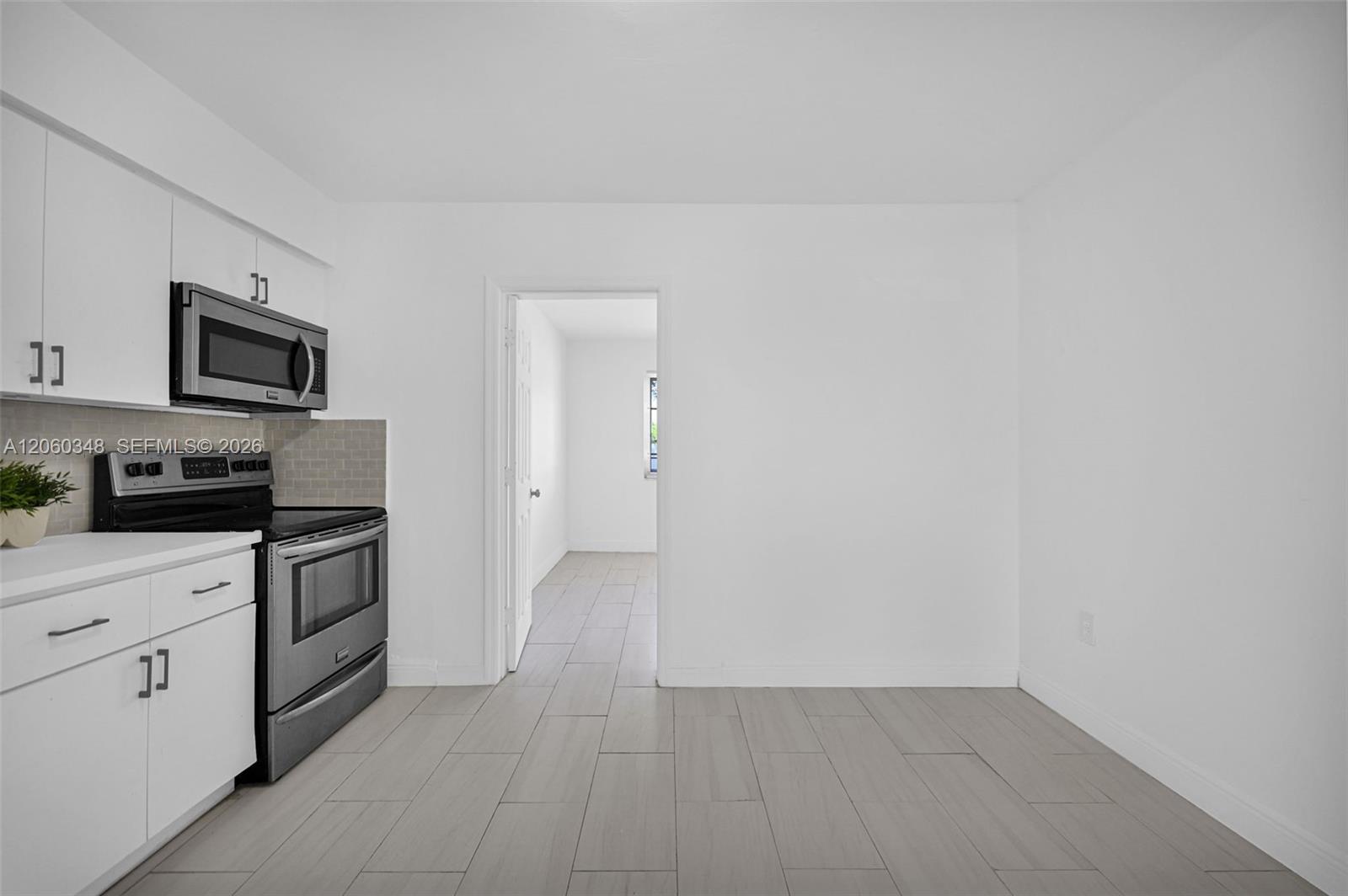   /  2124 sq. ft. $ 2026-07-27 0 foto