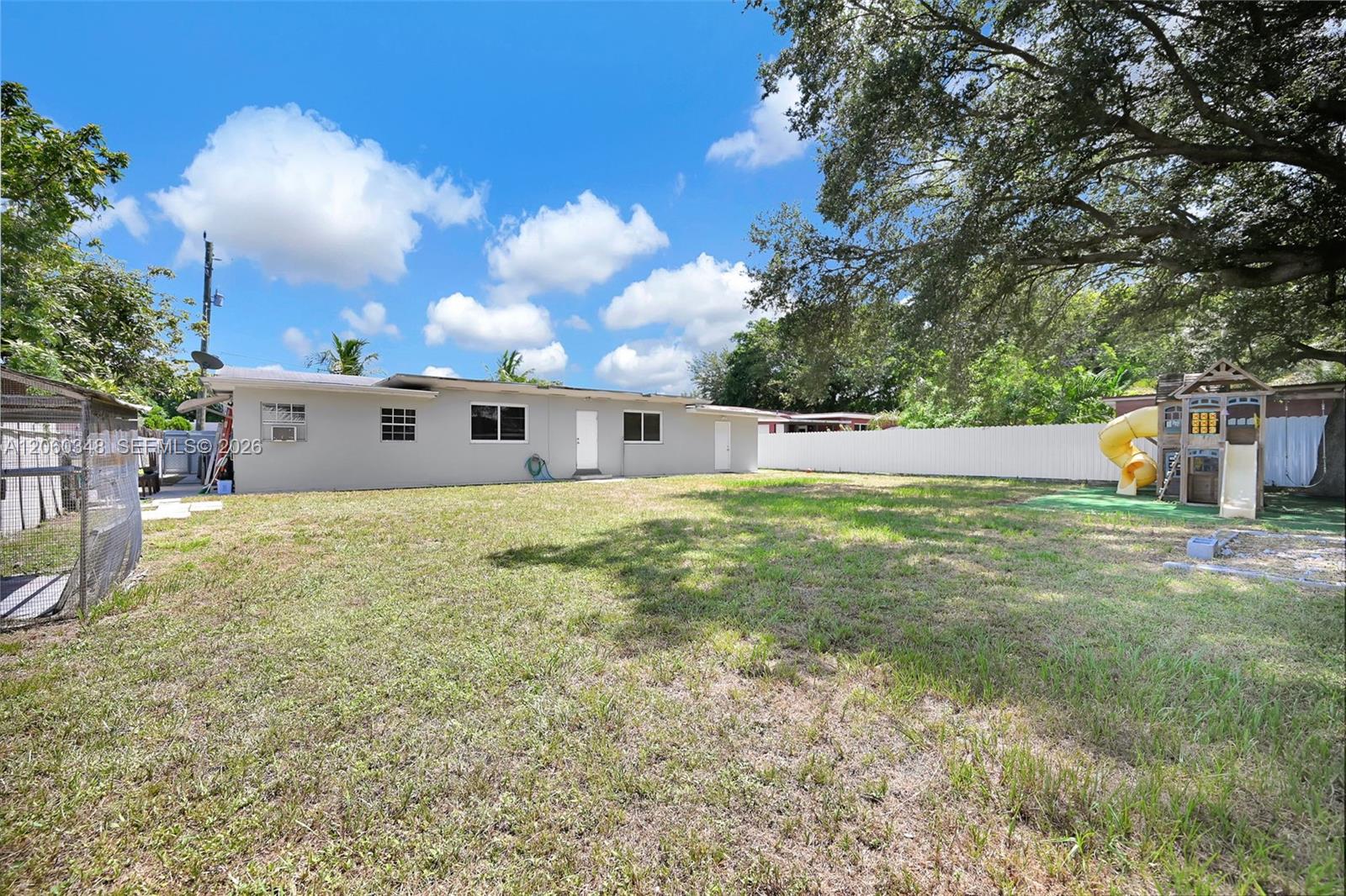   /  2124 sq. ft. $ 2026-07-27 0 foto