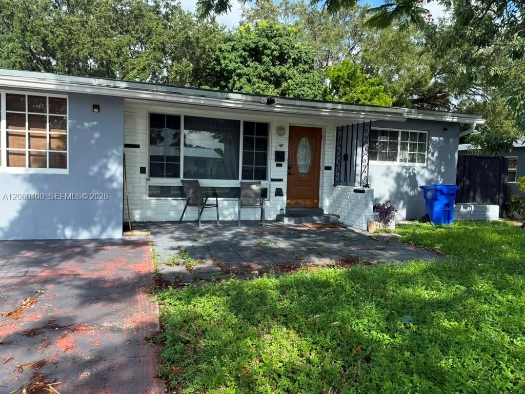 See details 149 2 / 2 1290 sq. ft. $ 2026-07-27 0 Photo