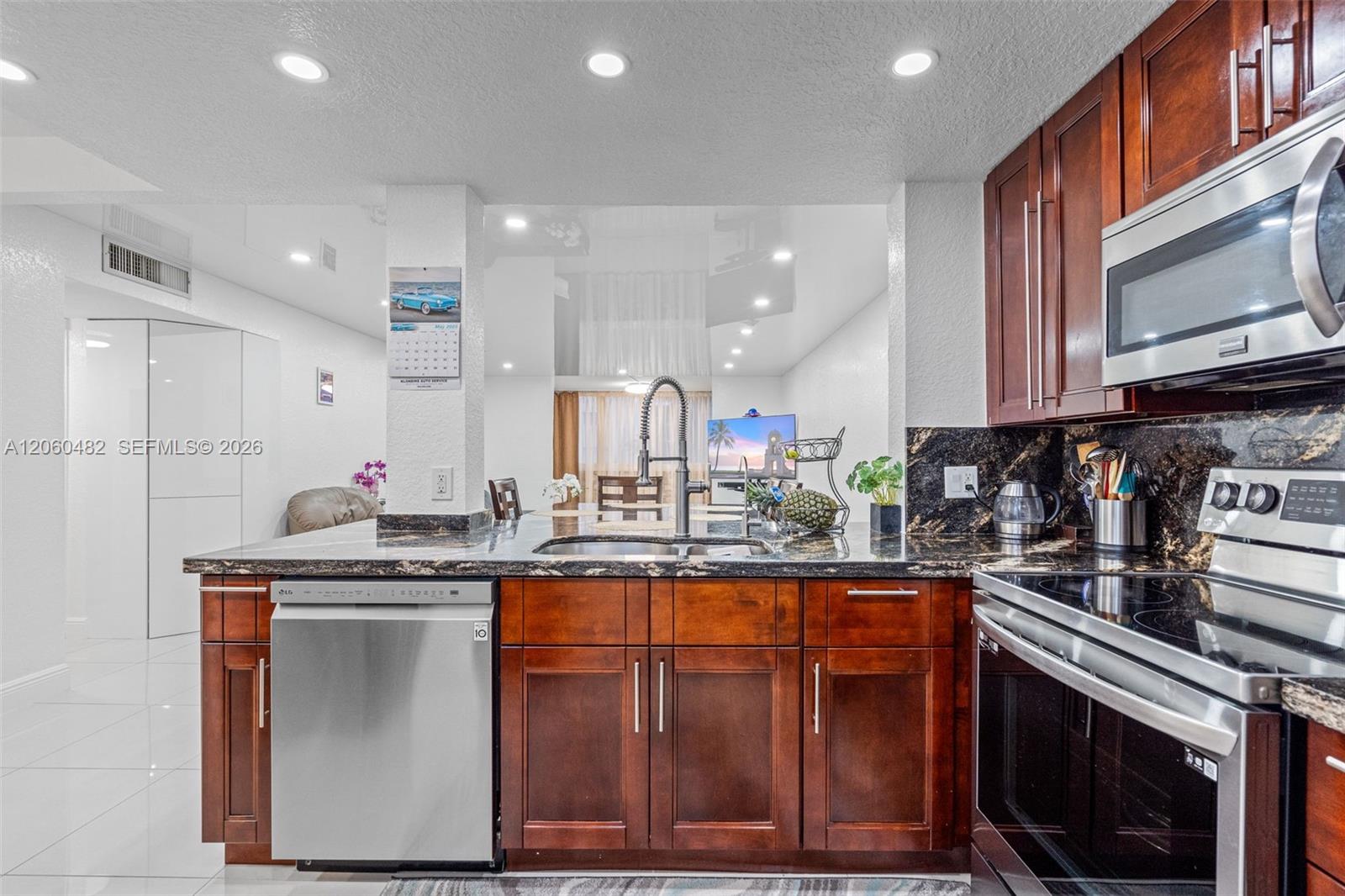 Photo of 301 14th Ave  #207, Hallandale Beach, Florida, 33009 - 