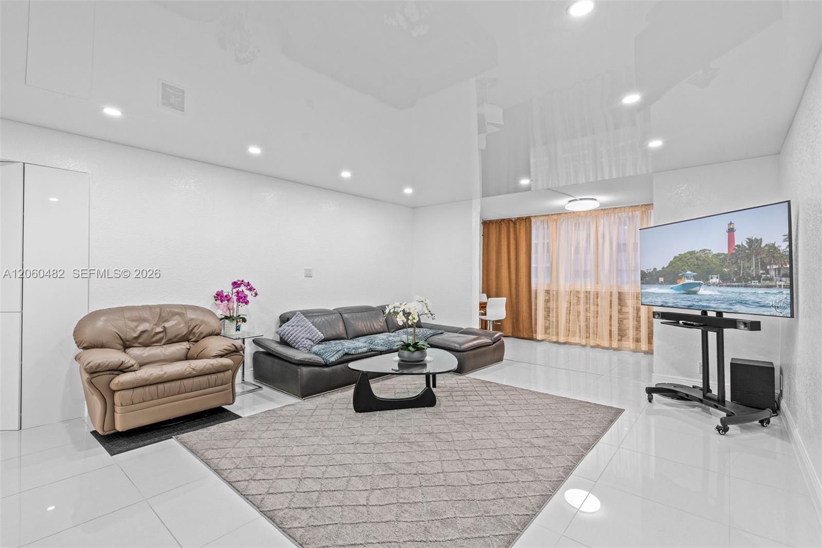 Photo of 301 14th Ave  #207, Hallandale Beach, Florida, 33009 - 