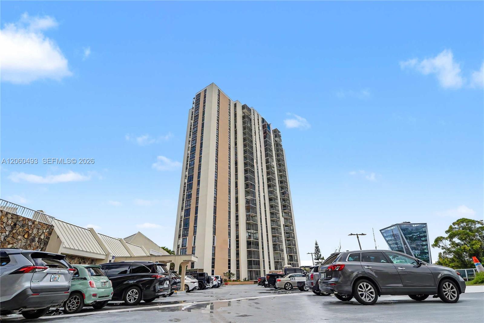 Photo of 20335 Country Club Dr  #1702, Aventura, Florida, 33180 - 