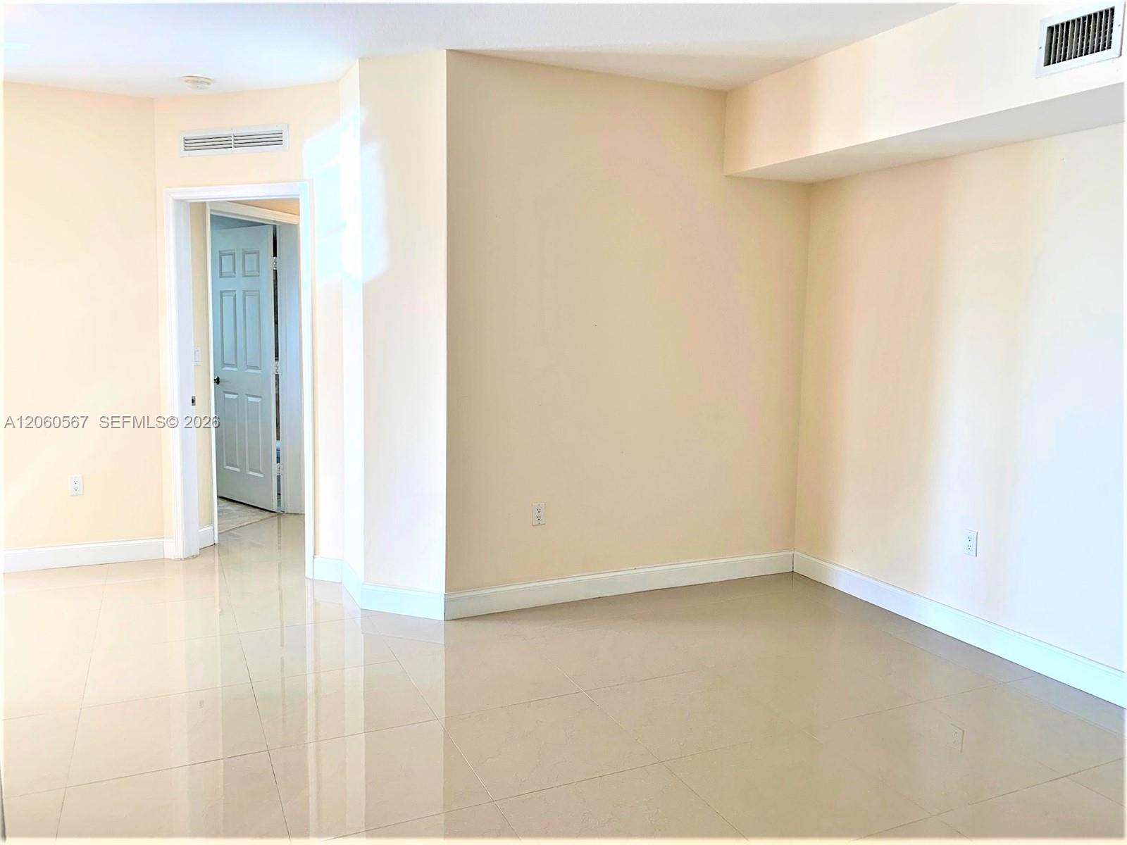 Фото 1745 Hallandale Beach Blvd #1606W, Hallandale Beach, Florida, 33009 -