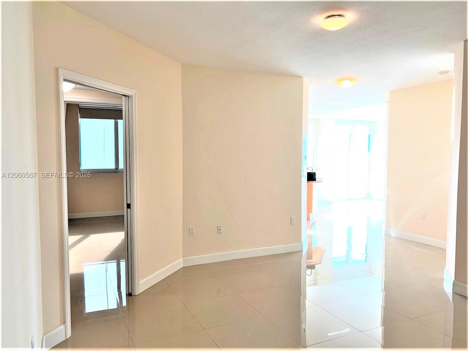 Фото 1745 Hallandale Beach Blvd #1606W, Hallandale Beach, Florida, 33009 -