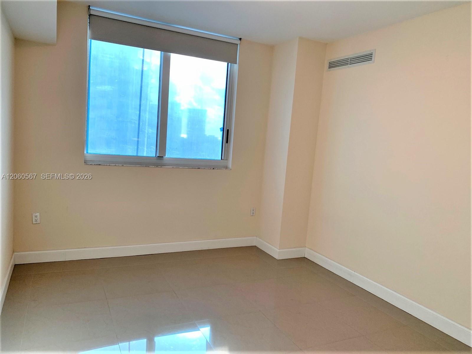 Фото 1745 Hallandale Beach Blvd #1606W, Hallandale Beach, Florida, 33009 -
