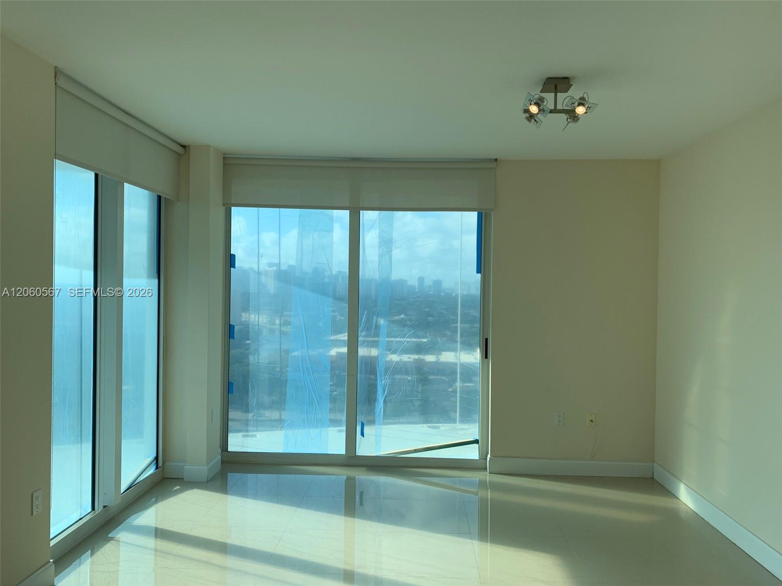 Фото 1745 Hallandale Beach Blvd #1606W, Hallandale Beach, Florida, 33009 -