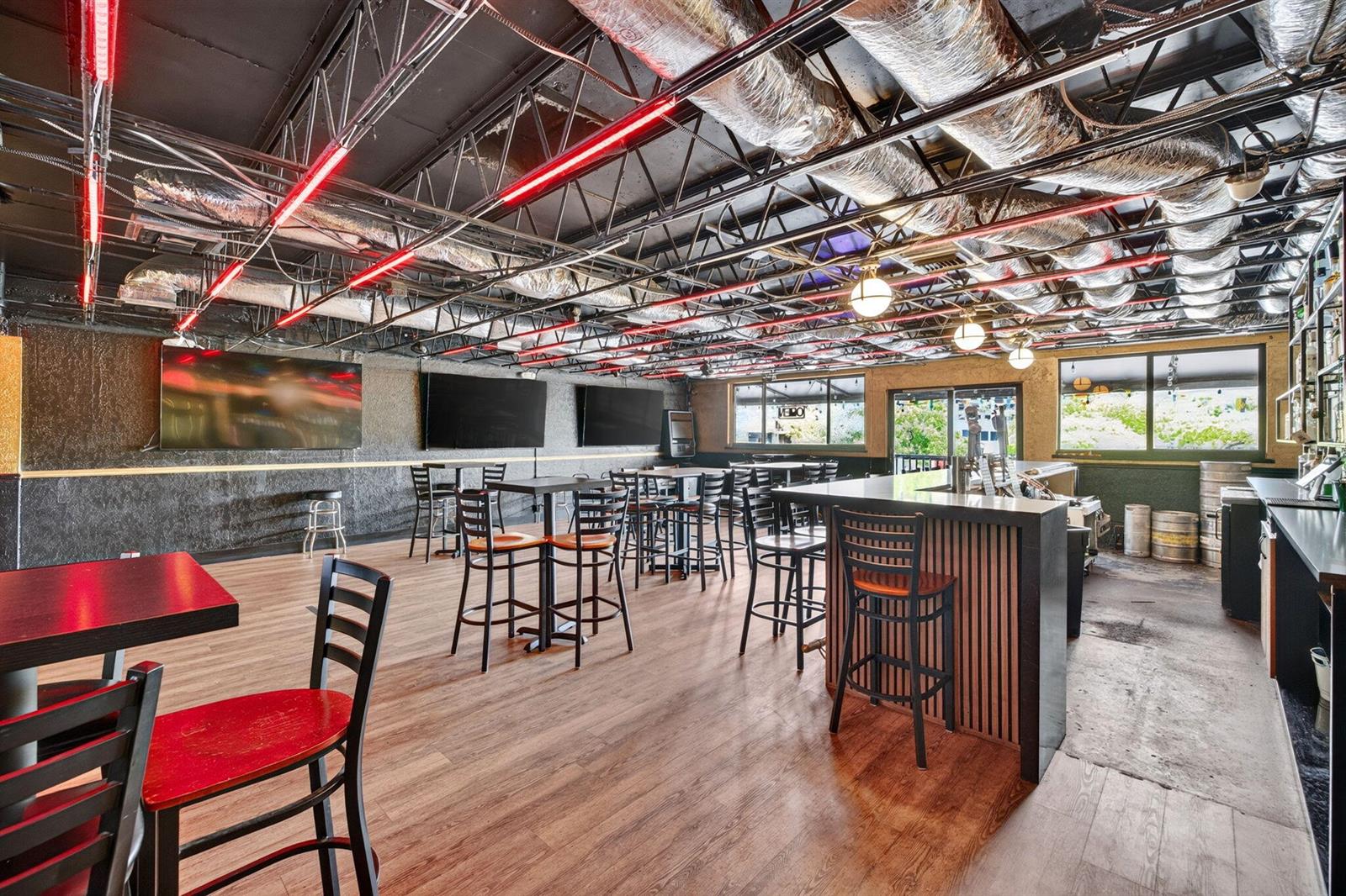 4  / 0  кв.футов $ 2026-07-28 0 Фото