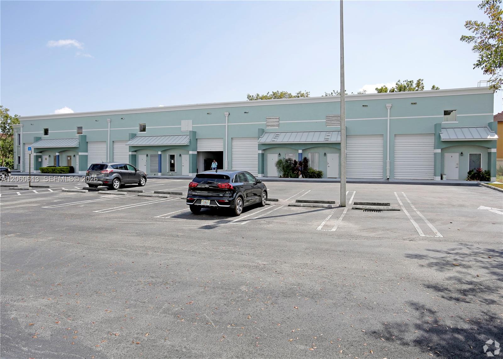8  /   sq. ft. $ 2026-07-27 0 foto