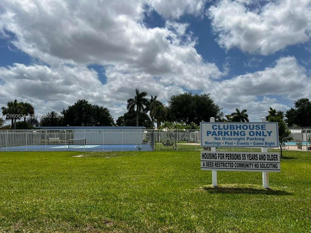 See details 7516 3 / 2 1647 sq. ft. $ 2026-08-21 0 Photo