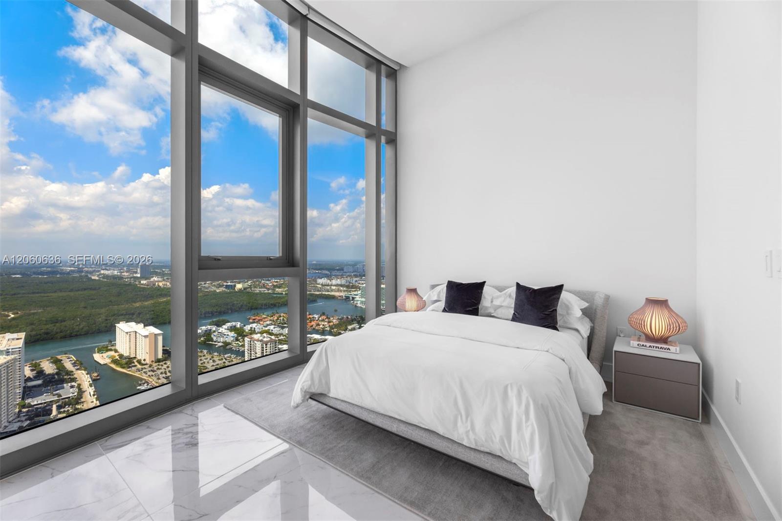 See details 4701 3 / 5 3080 sq. ft. $ 2026-07-27 0 Photo