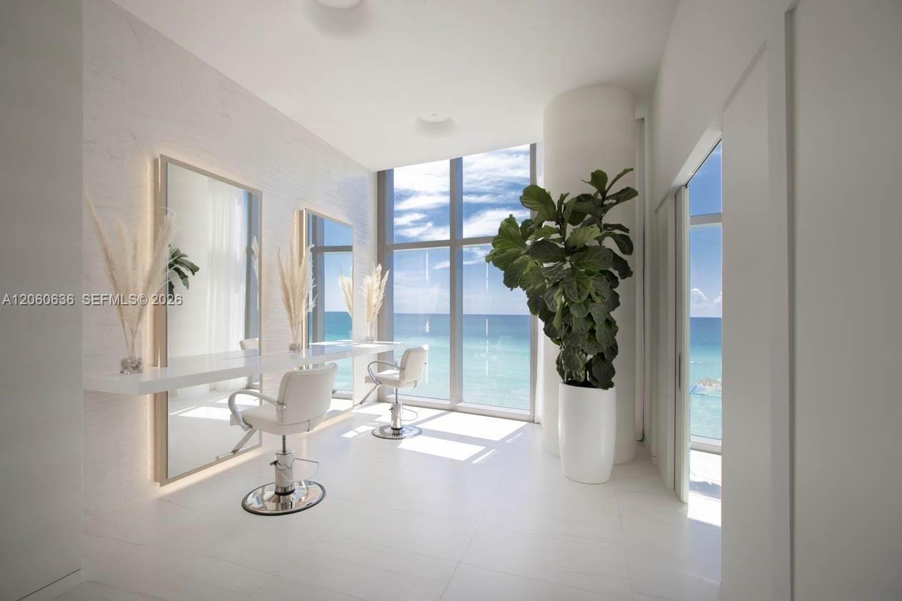 See details 4701 3 / 5 3080 sq. ft. $ 2026-07-27 0 Photo
