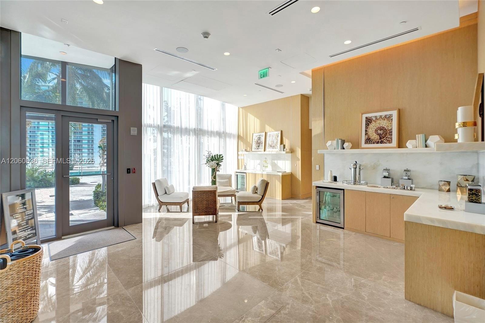 See details 4701 3 / 5 3080 sq. ft. $ 2026-07-27 0 Photo