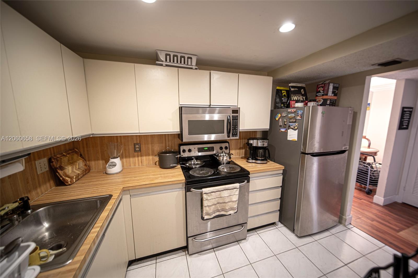 Photo of 2500 Parkview Dr #517, Hallandale Beach, Florida, 33009 -