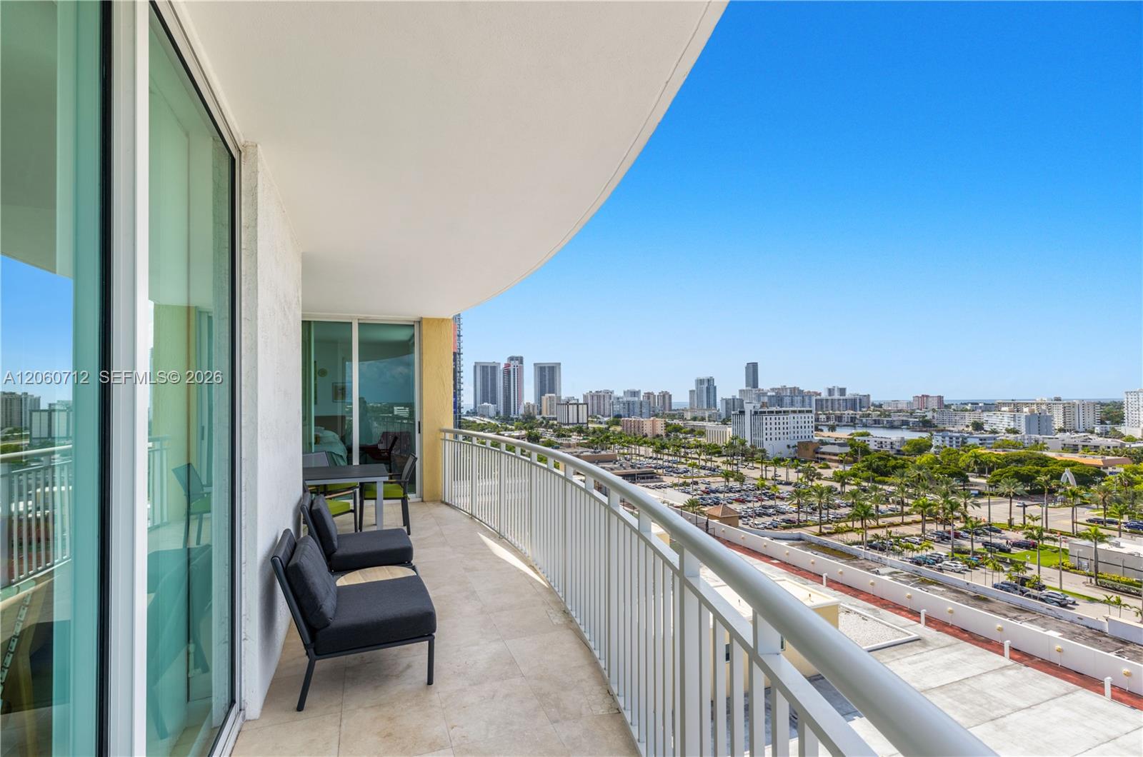 Фото 1745 Hallandale Beach Blvd  #1207W, Hallandale Beach, Florida, 33009 - 