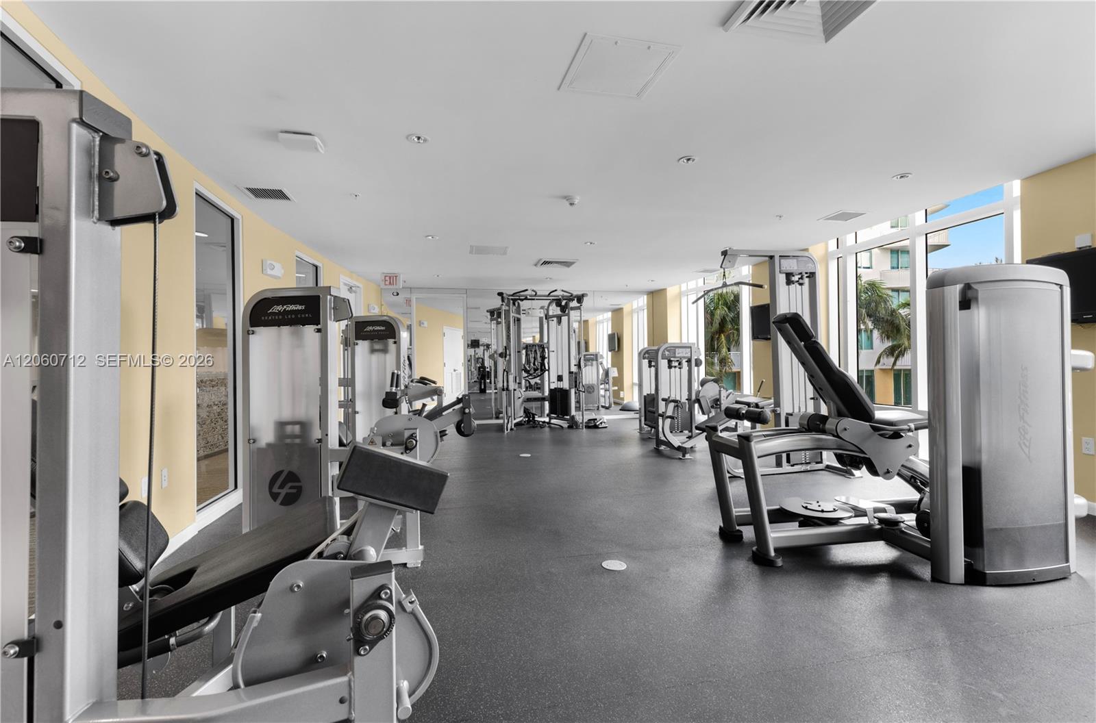 Фото 1745 Hallandale Beach Blvd  #1207W, Hallandale Beach, Florida, 33009 - 