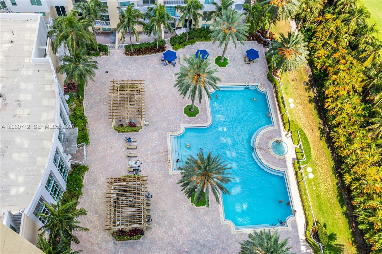 Фото 1745 Hallandale Beach Blvd  #1207W, Hallandale Beach, Florida, 33009 - 