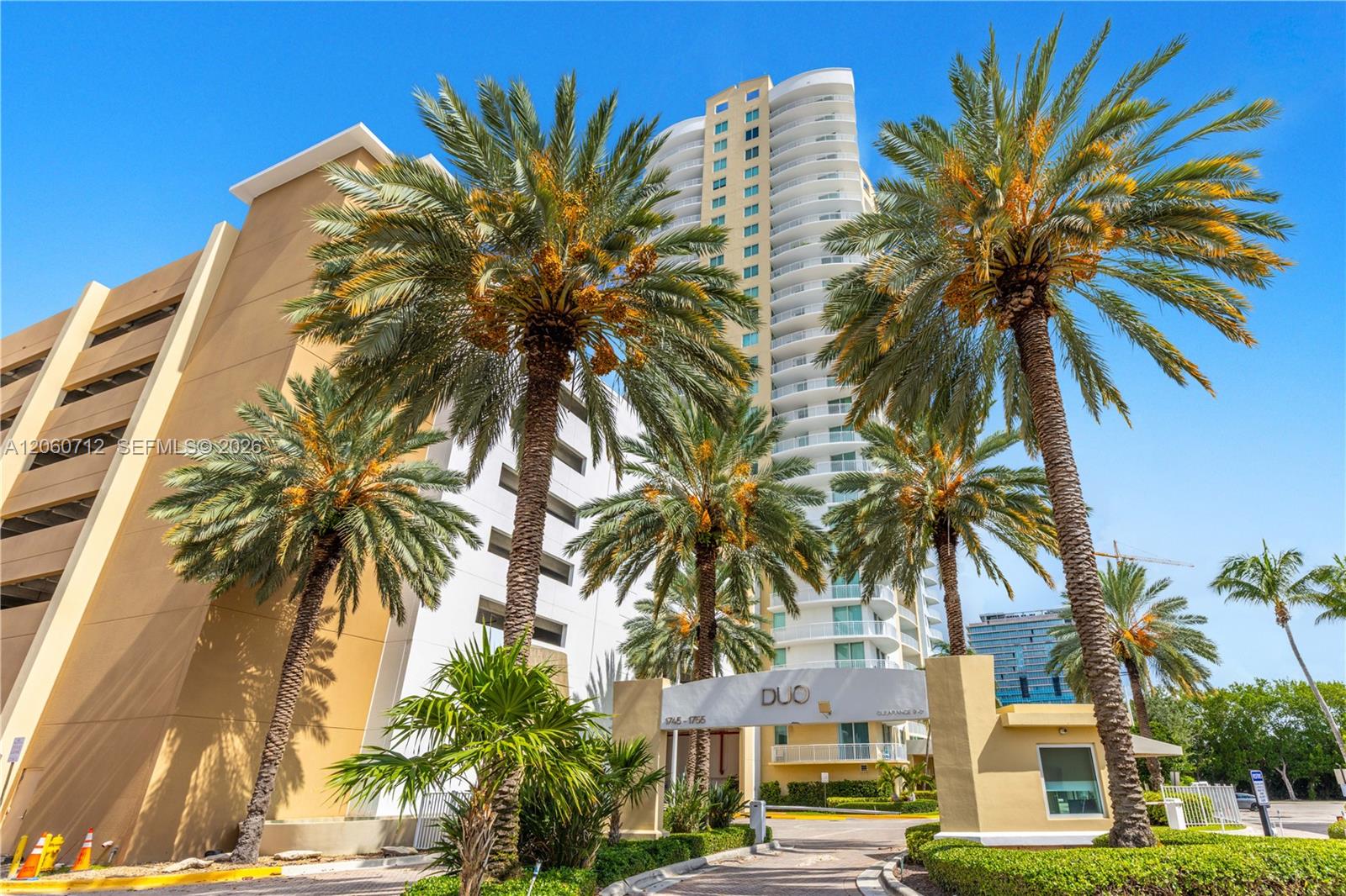 Фото 1745 Hallandale Beach Blvd  #1207W, Hallandale Beach, Florida, 33009 - 
