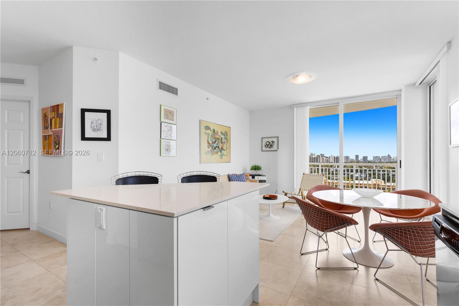 Фото 1745 Hallandale Beach Blvd  #1207W, Hallandale Beach, Florida, 33009 - 