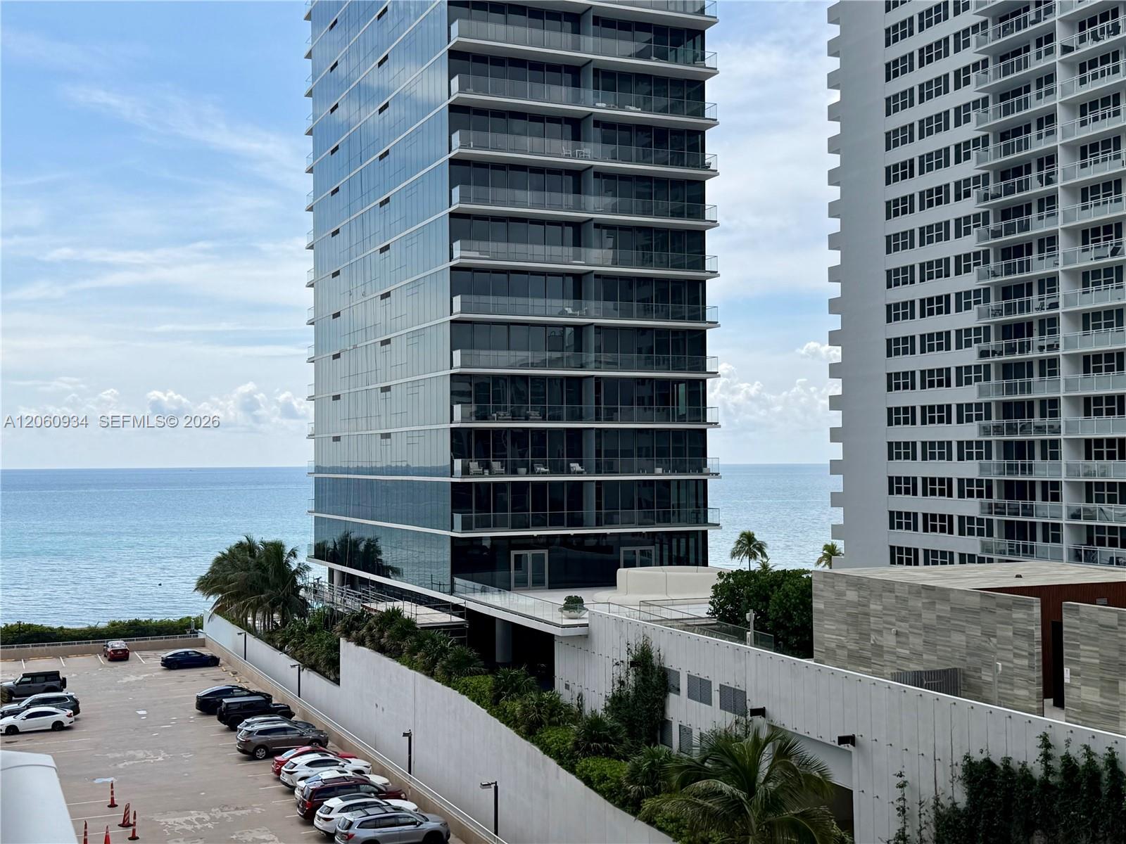 See details 6N 1 / 2 870 sq. ft. $ 2026-07-28 0 Photo