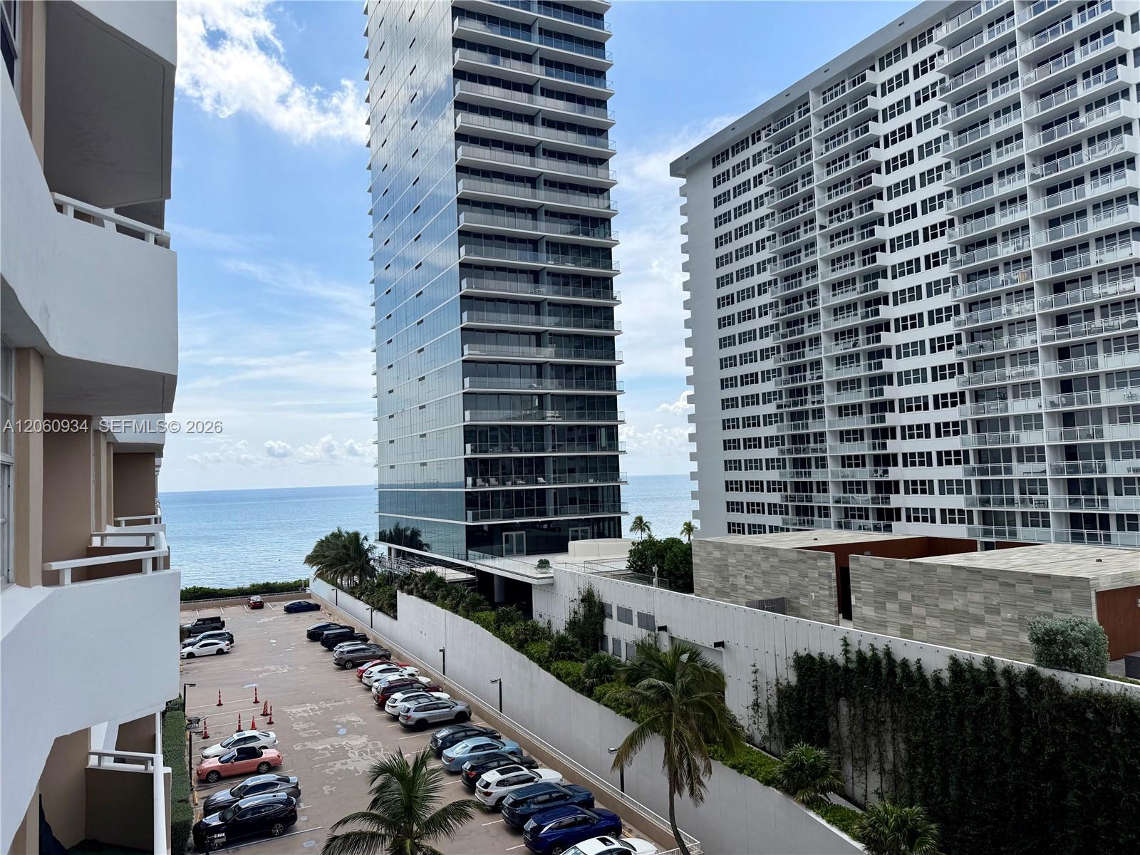 See details 6N 1 / 2 870 sq. ft. $ 2026-07-28 0 Photo
