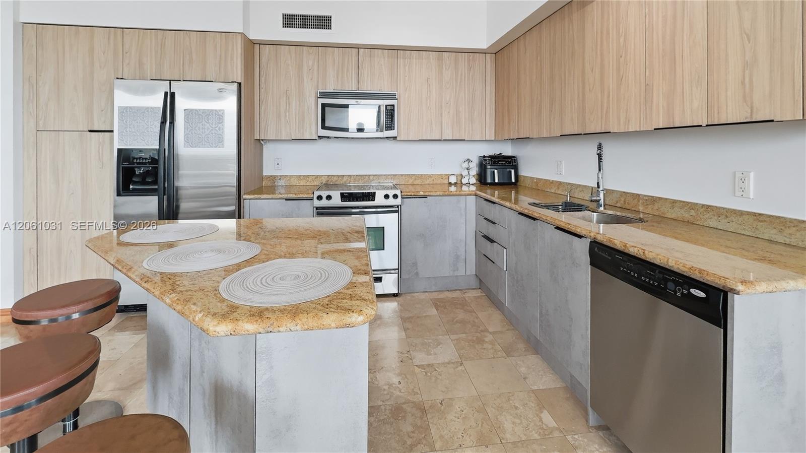 Photo of 1755 Hallandale Beach Blvd #2303E, Hallandale Beach, Florida, 33009 -