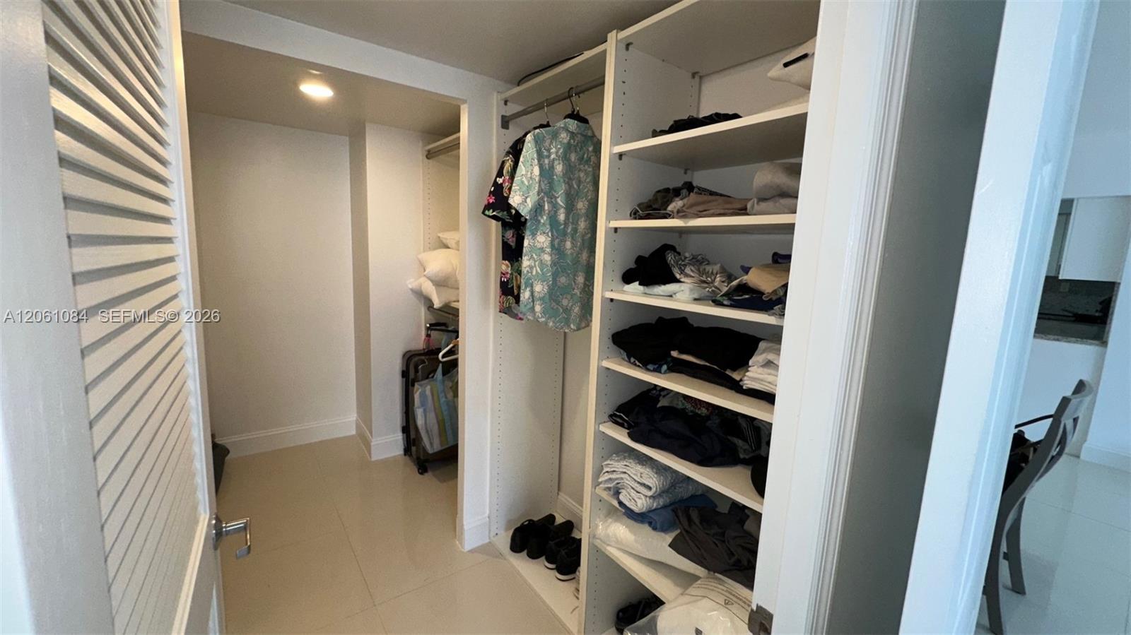 1808 2 / 2 1087 sq. ft. $ 2026-08-06 0 Photo