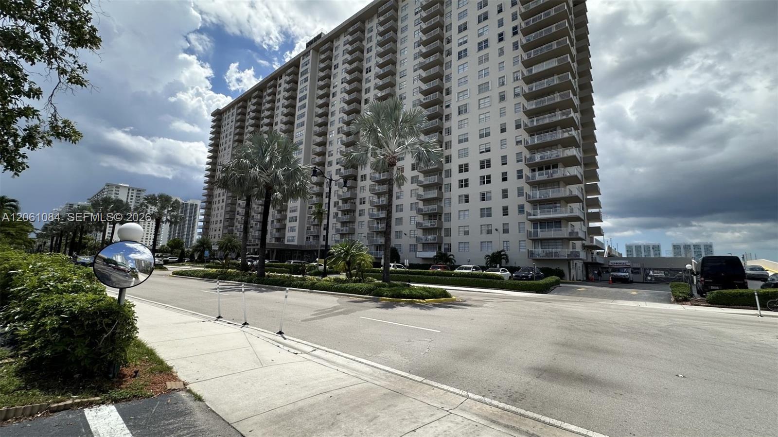 1808 2 / 2 1087 sq. ft. $ 2026-08-06 0 Photo