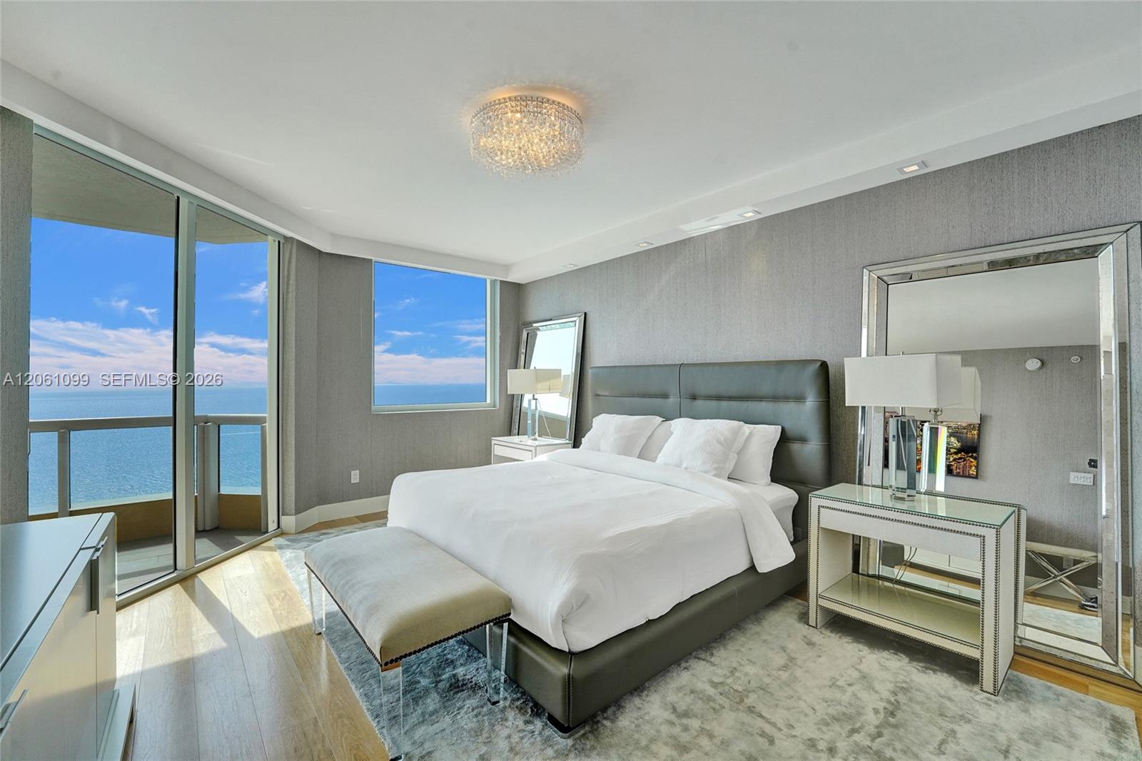 3201 4 / 4 2736 sq. ft. $ 2026-07-28 0 foto