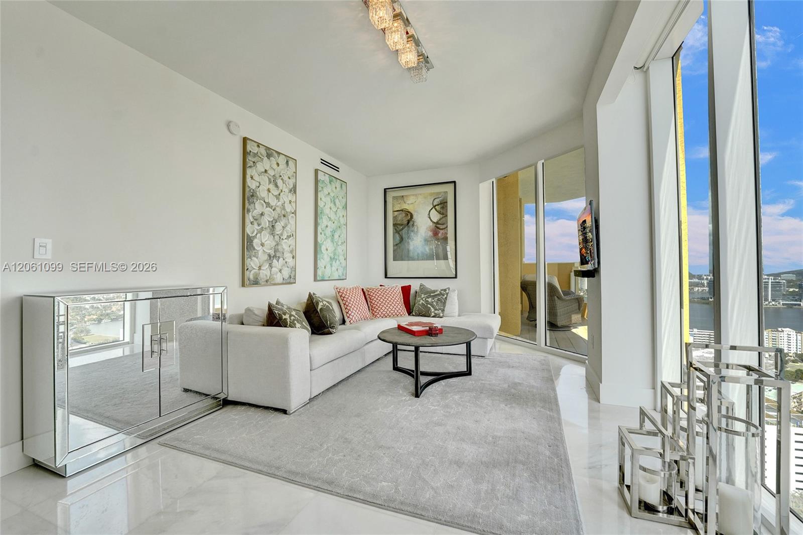 3201 4 / 4 2736 sq. ft. $ 2026-07-28 0 foto