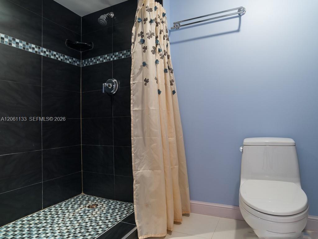 Ver detalles 617 2 / 2 1240 sq. ft. $ 2026-07-28 0 foto