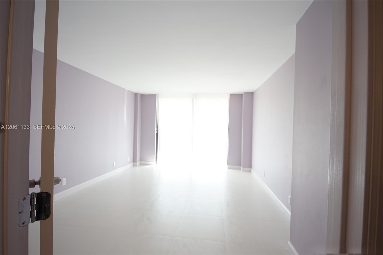 Ver detalles 617 2 / 2 1240 sq. ft. $ 2026-07-28 0 foto