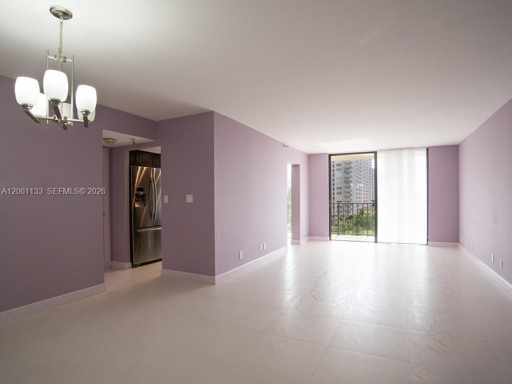 Ver detalles 617 2 / 2 1240 sq. ft. $ 2026-07-28 0 foto
