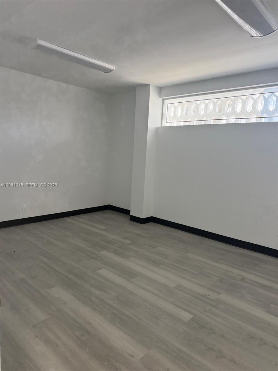   /   кв.футов $ 2026-07-28 0 Фото