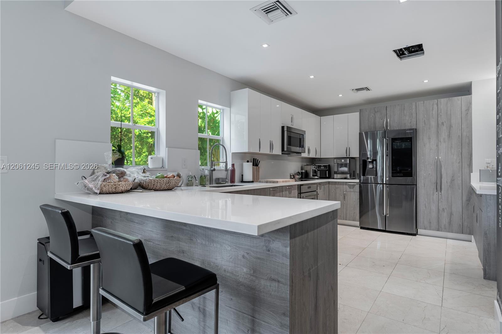 Photo of 18460 30th Ave  (18460), Aventura, Florida, 33160 - 