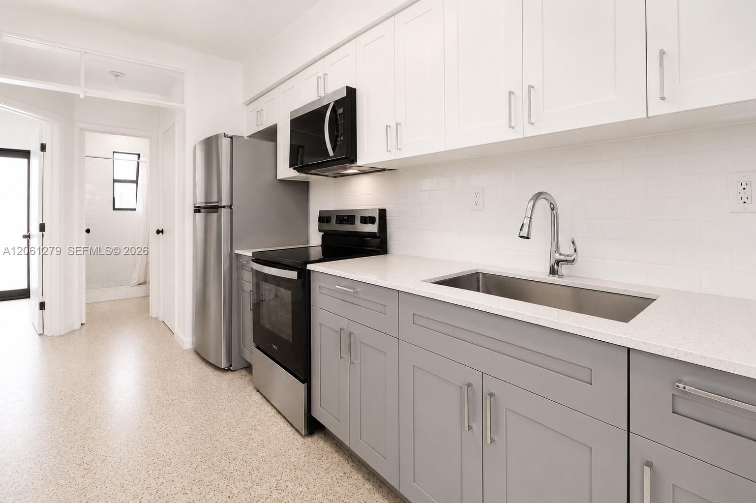 Ver detalles / 2100 sq. ft. $ 2026-07-28 0 foto